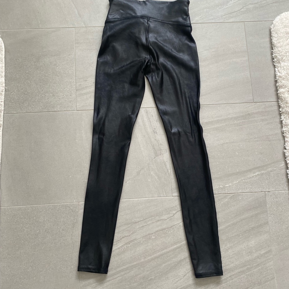 SPANX faux leather leggings EUC